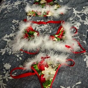 Festive Floral Lingerie Set with White Fur Trim